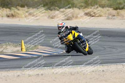 media/Nov-16-2025-Race Pace (Sun) [[8c5fa54630]]/Non Verified Riders (1st 20 Minutes)/2-Turn 10 (1010am)/